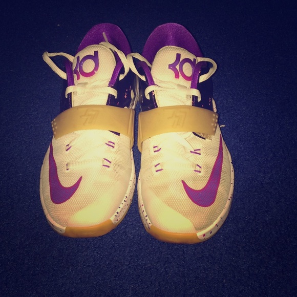 KD 7’s size 3Y - Picture 1 of 4